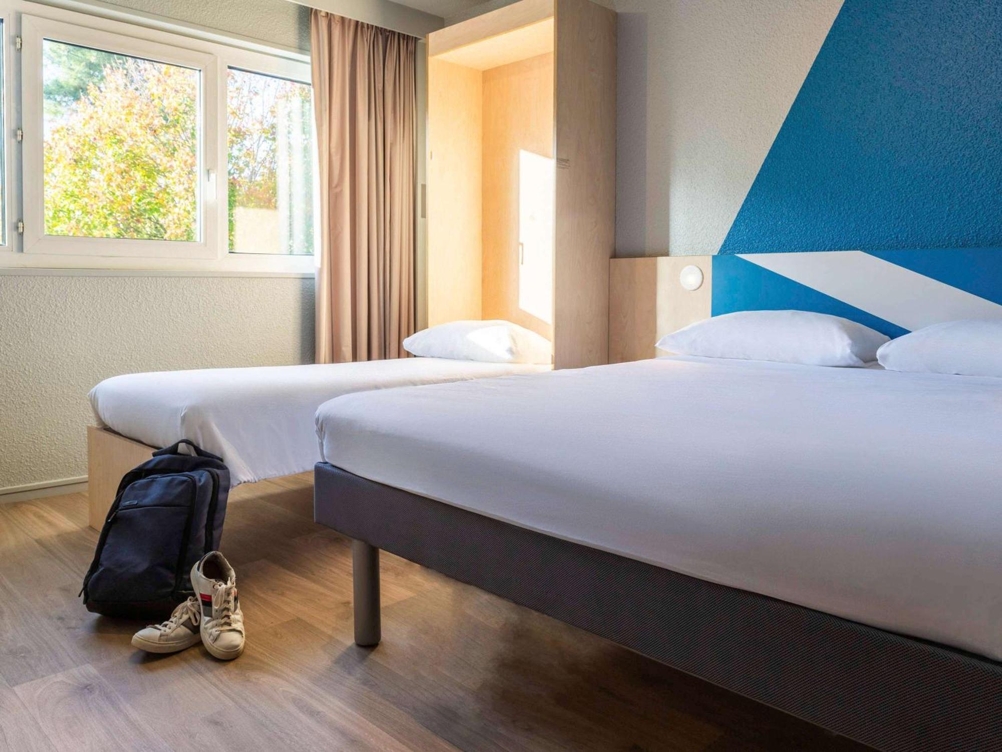 Ibis Budget Tours Sud Chambray-les-Tours Bagian luar foto