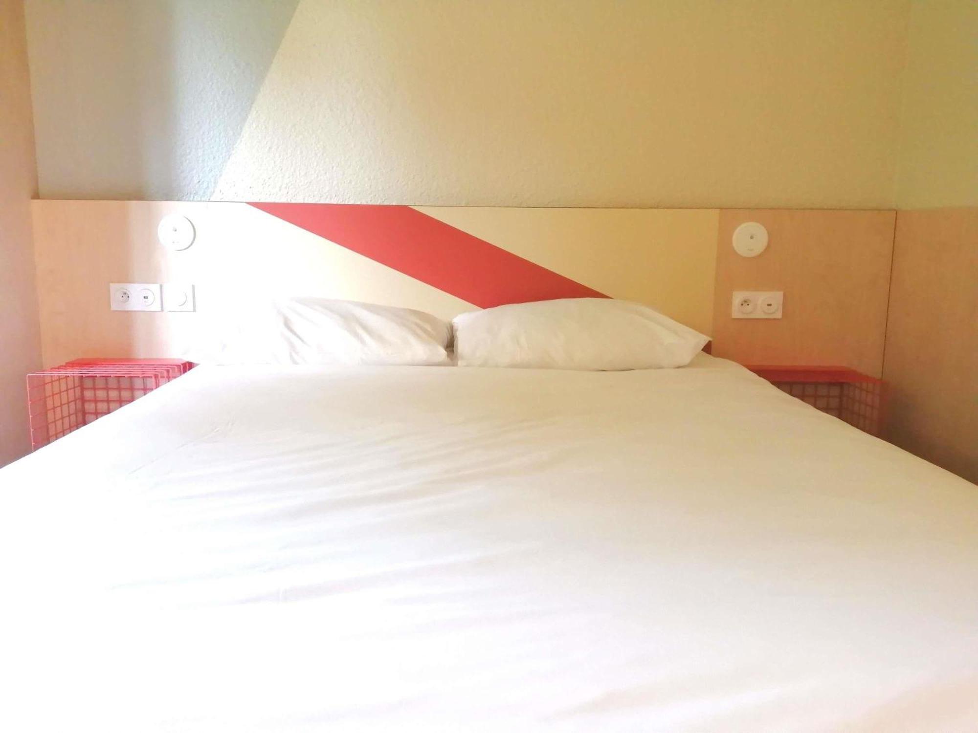 Ibis Budget Tours Sud Chambray-les-Tours Bagian luar foto